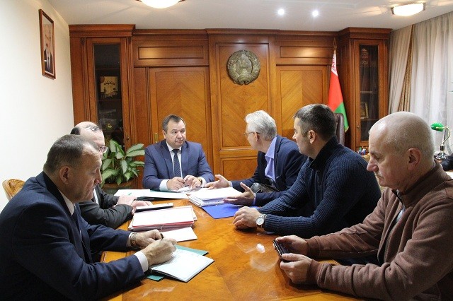 5-dekabrya-ministr-prirodnyix-resursov-i-oxranyi-okruzhayushhej-sredyi